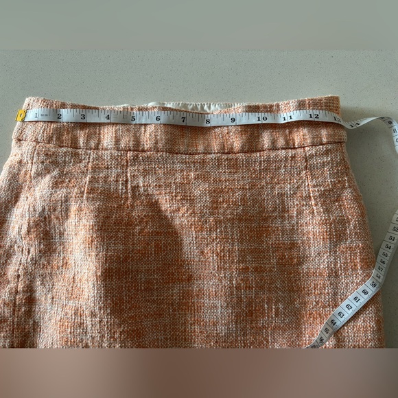 Banana Republic Salmon Tweed Lined Pencil Skirt. Size 0. - Picture 7 of 9